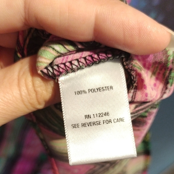 Sami & Jo Pink Sleeveless Blouse with Chevron Pattern - Picture 6 of 13